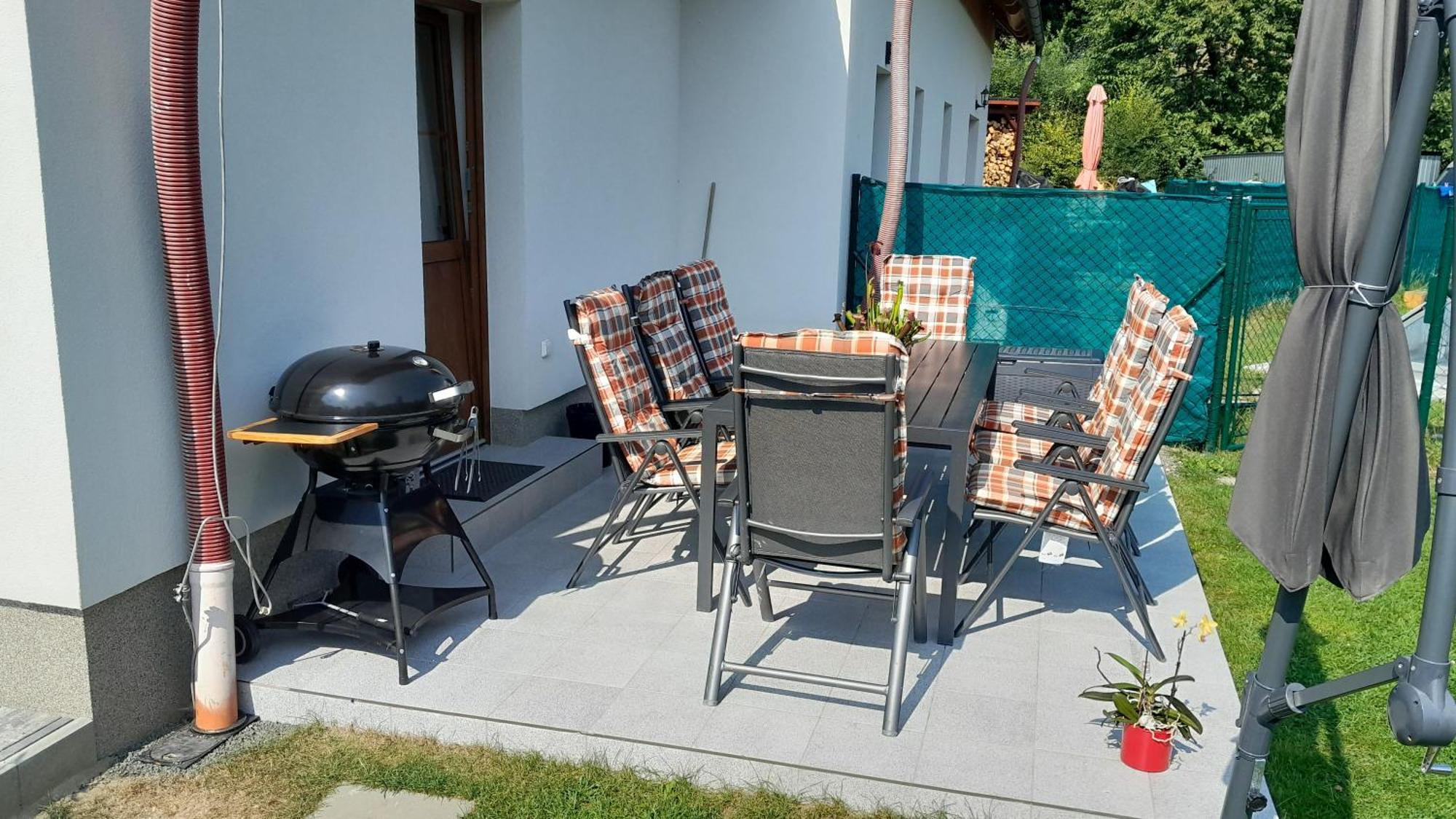 Apartman Pod Jestedem Svetla pod Jestedem Exterior photo